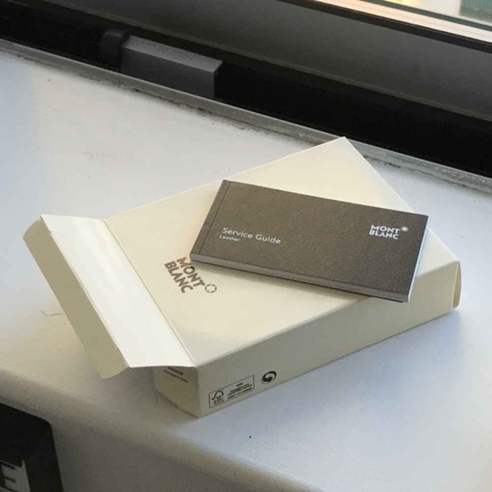 Montblanc Wallet / Purse / Passport packging